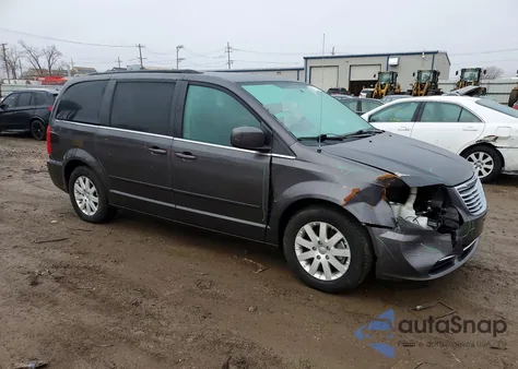2015 Chrysler Town & Country Lx from USA, damaged, VIN 2C4RC1AG7FR716974